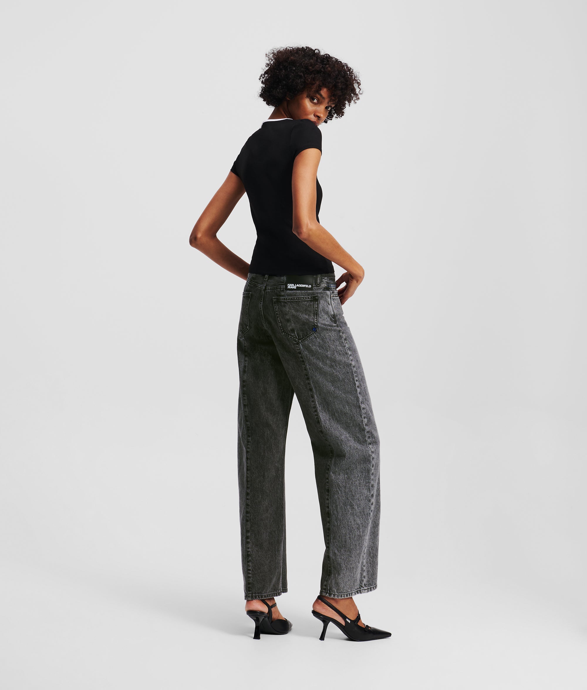 TWO-TONE MID-RISE RELAXED JEANS
