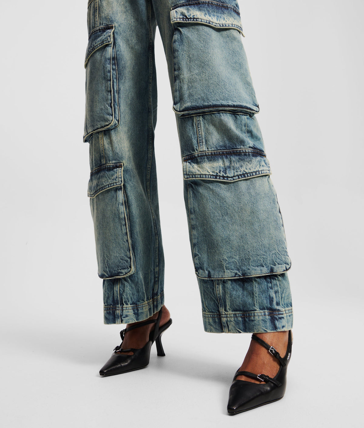 UTILITY MID-RISE RELAXED TROUSERS