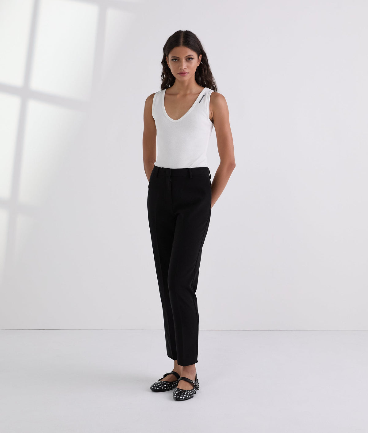 CIGARETTE TROUSERS