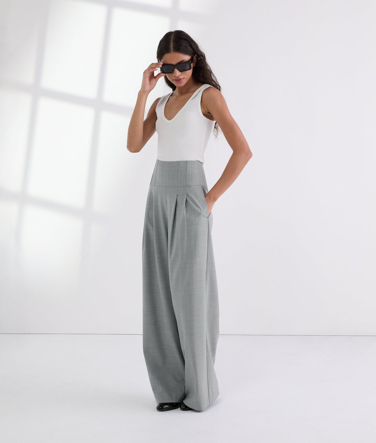 TAILORED WIDE-LEG TROUSERS