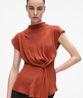 SHORT-SLEEVED KNOTTED BLOUSE
