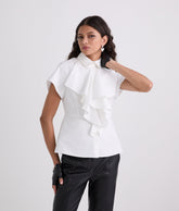 SHORT-SLEEVED RUFFLE BLOUSE