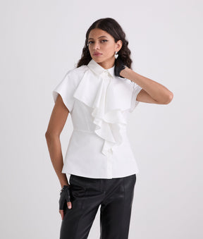 SHORT-SLEEVED RUFFLE BLOUSE