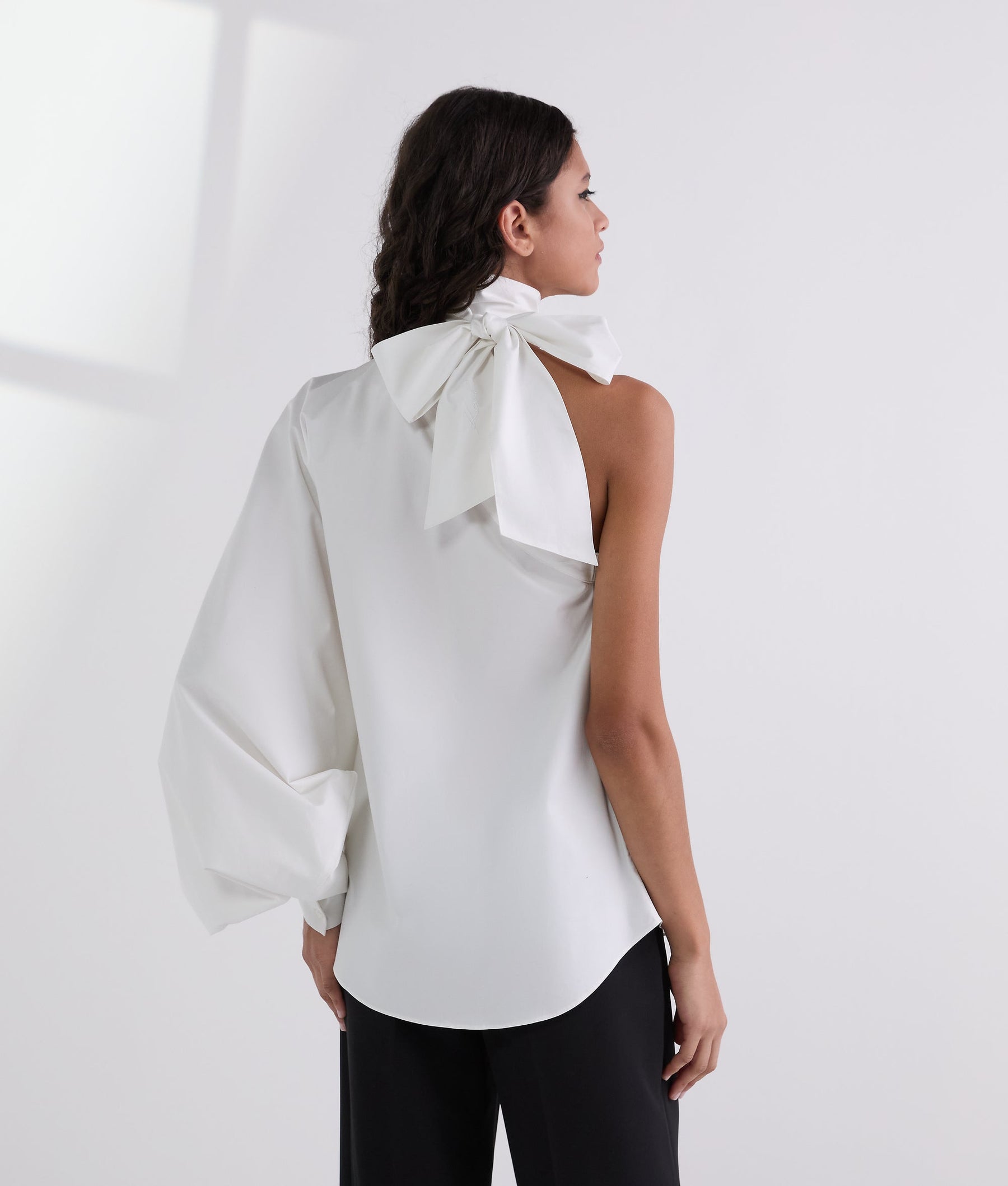 ONE-SLEEVE BOW-DETAIL SHIRT