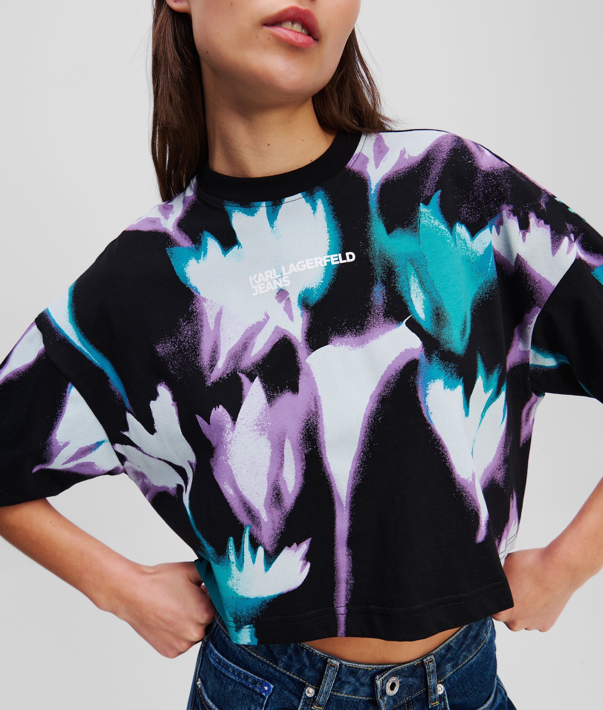 FLORAL-PRINT CROP T-SHIRT