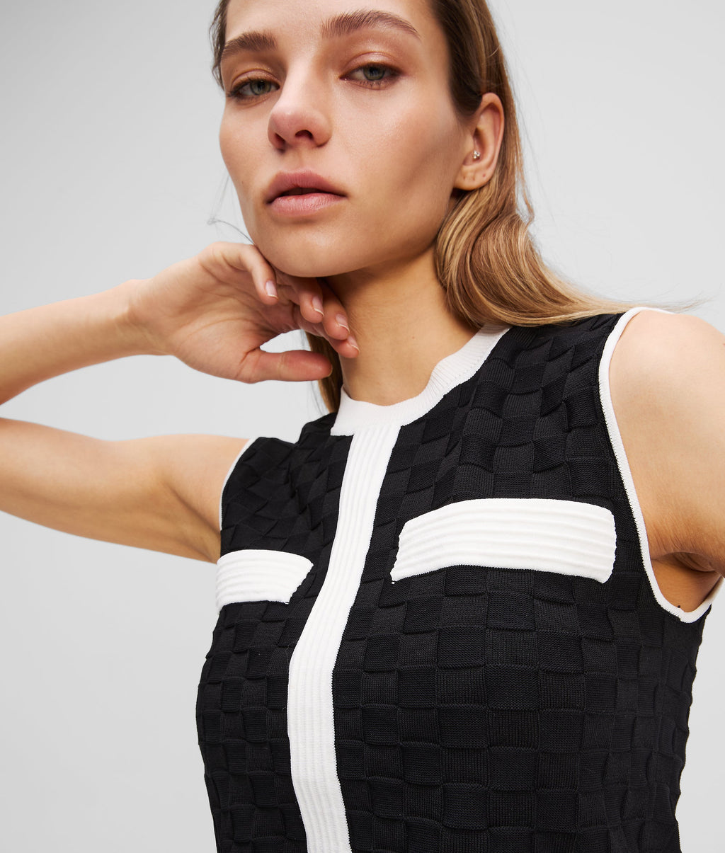 CONTRAST PIPING JUMPER