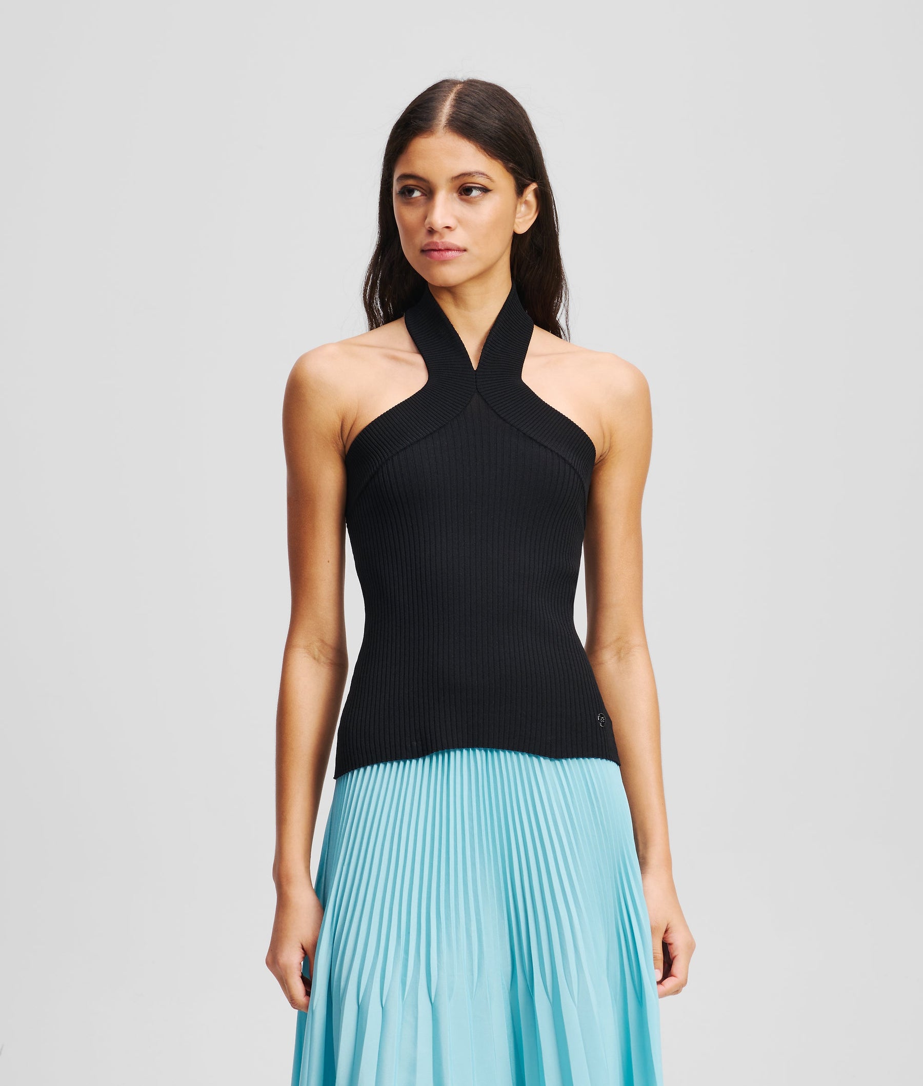 HALTERNECK KNITTED JUMPER