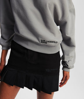 OFF-SHOULDER JUMPER