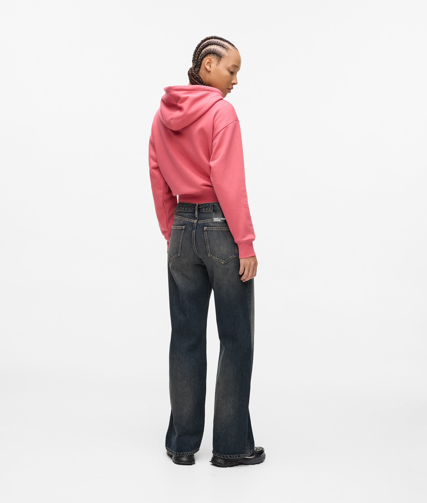 Mid-rise relaxed jeans