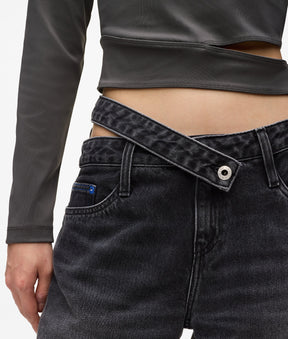 Cutout waist relaxed jeans