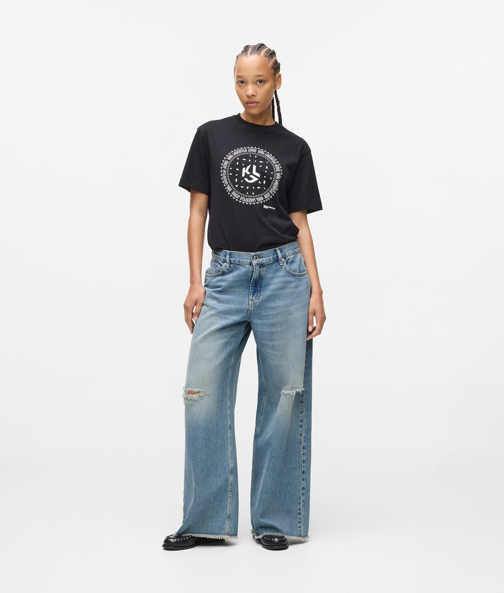 Low-rise wide leg jeans