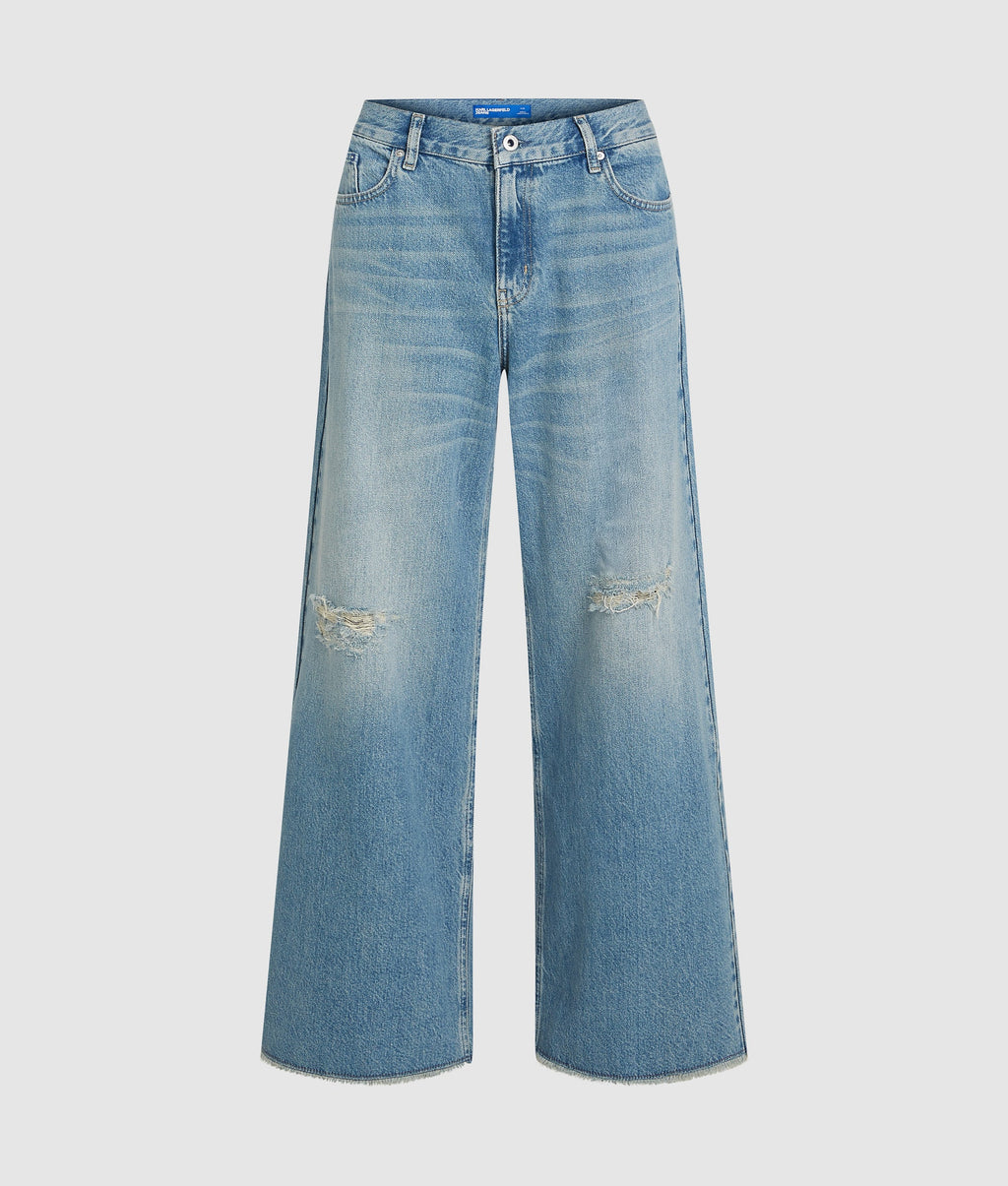 Low-rise wide leg jeans