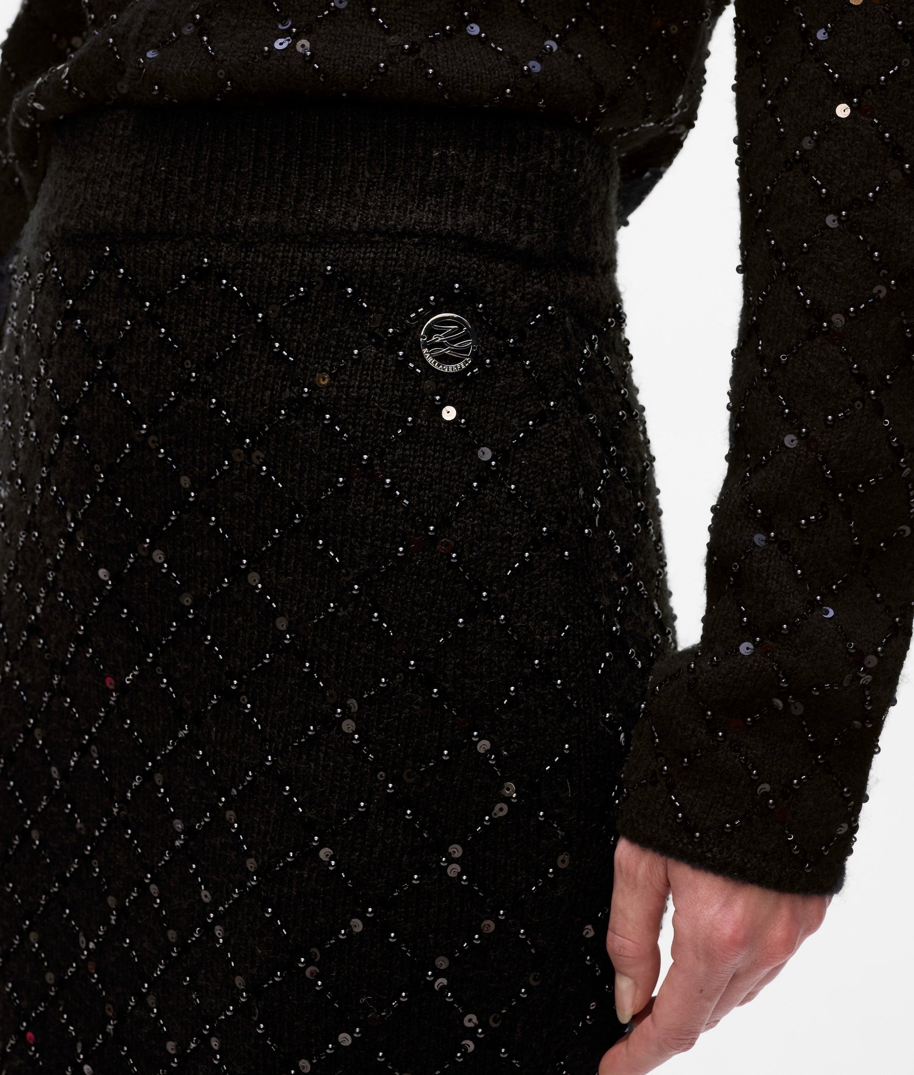 Sequin knit skirt