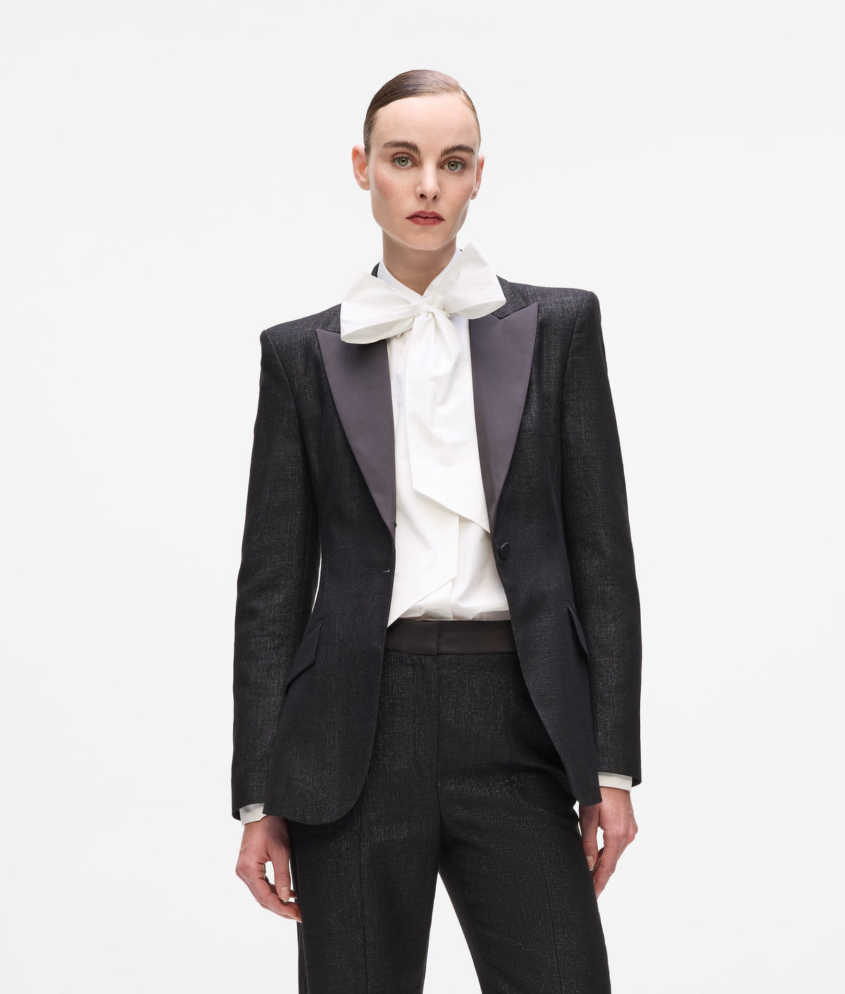 Metallic jacket