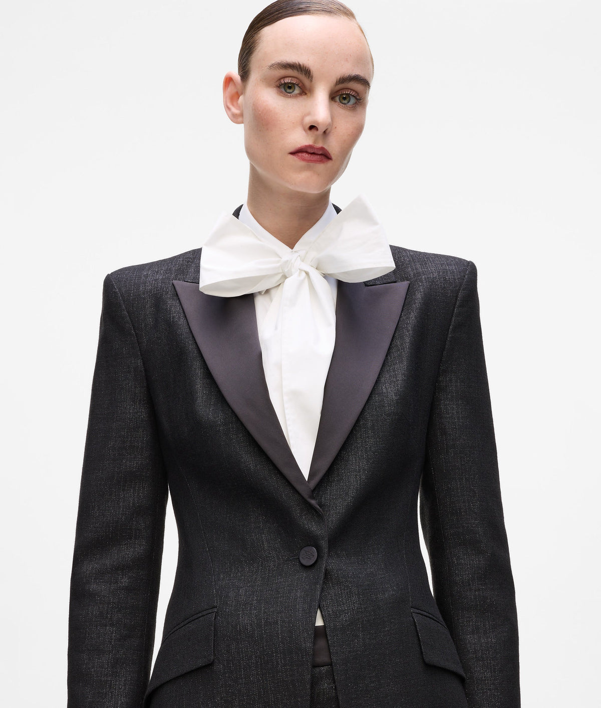 Metallic jacket