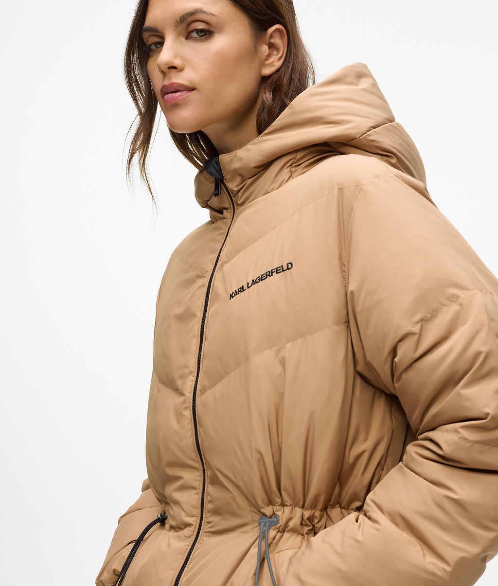 Reversible long puffer jacket