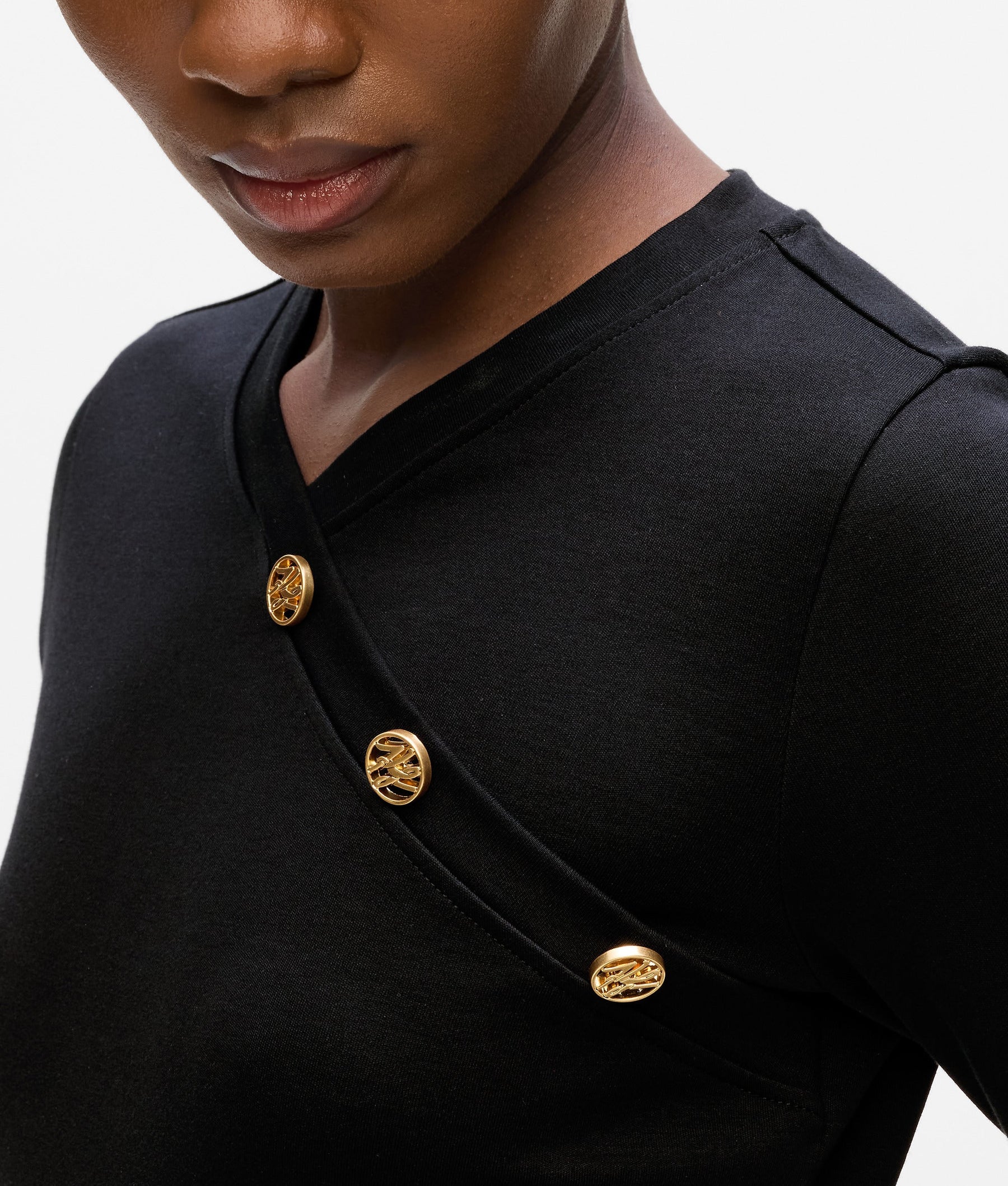 Button-detail long-sleeved T-shirt