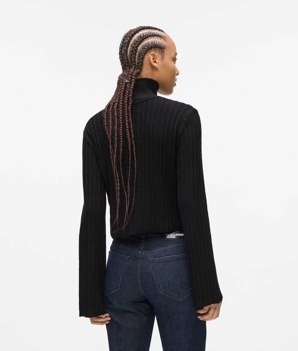 Pleated jumper