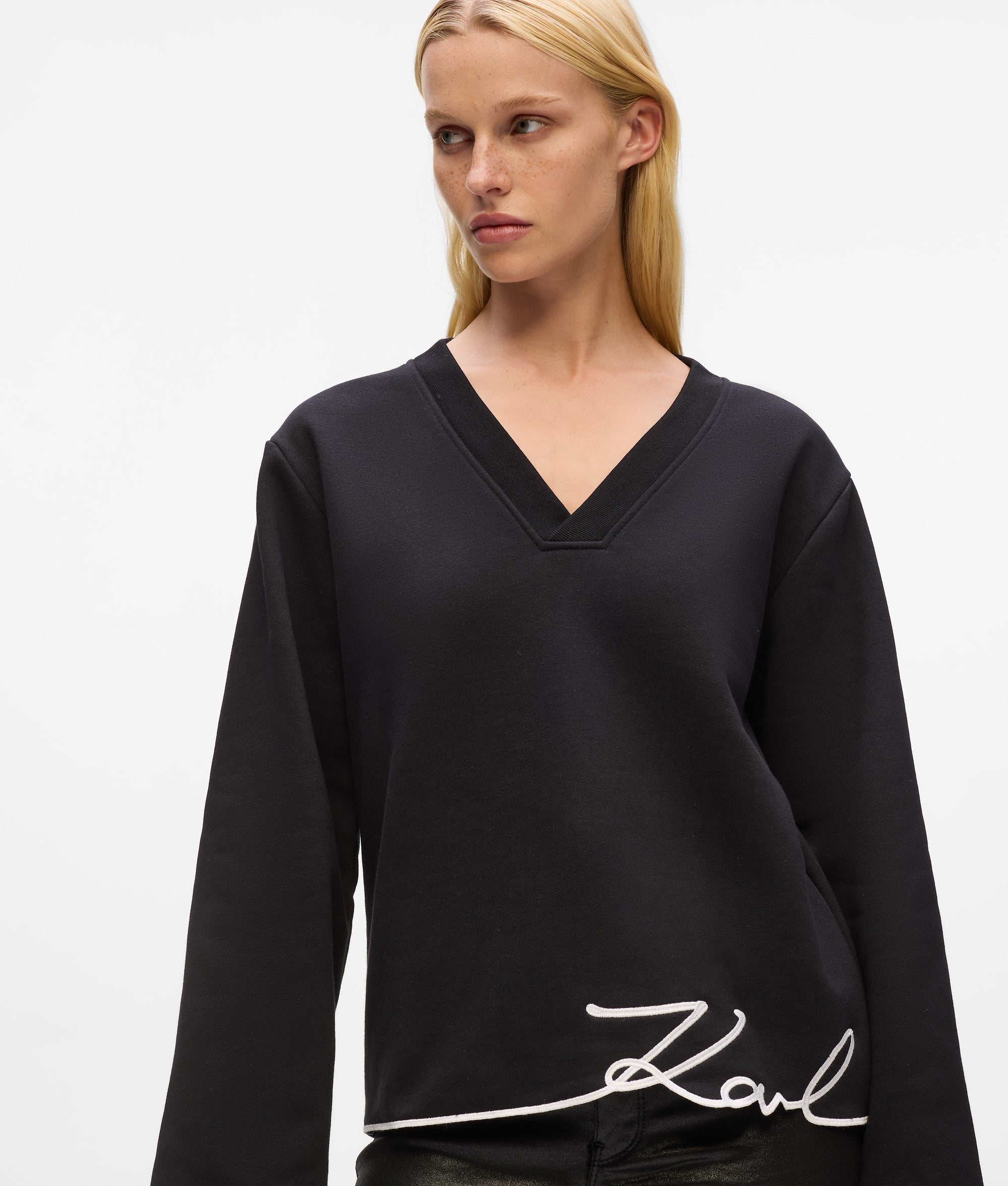 Signature hem sweatshirt