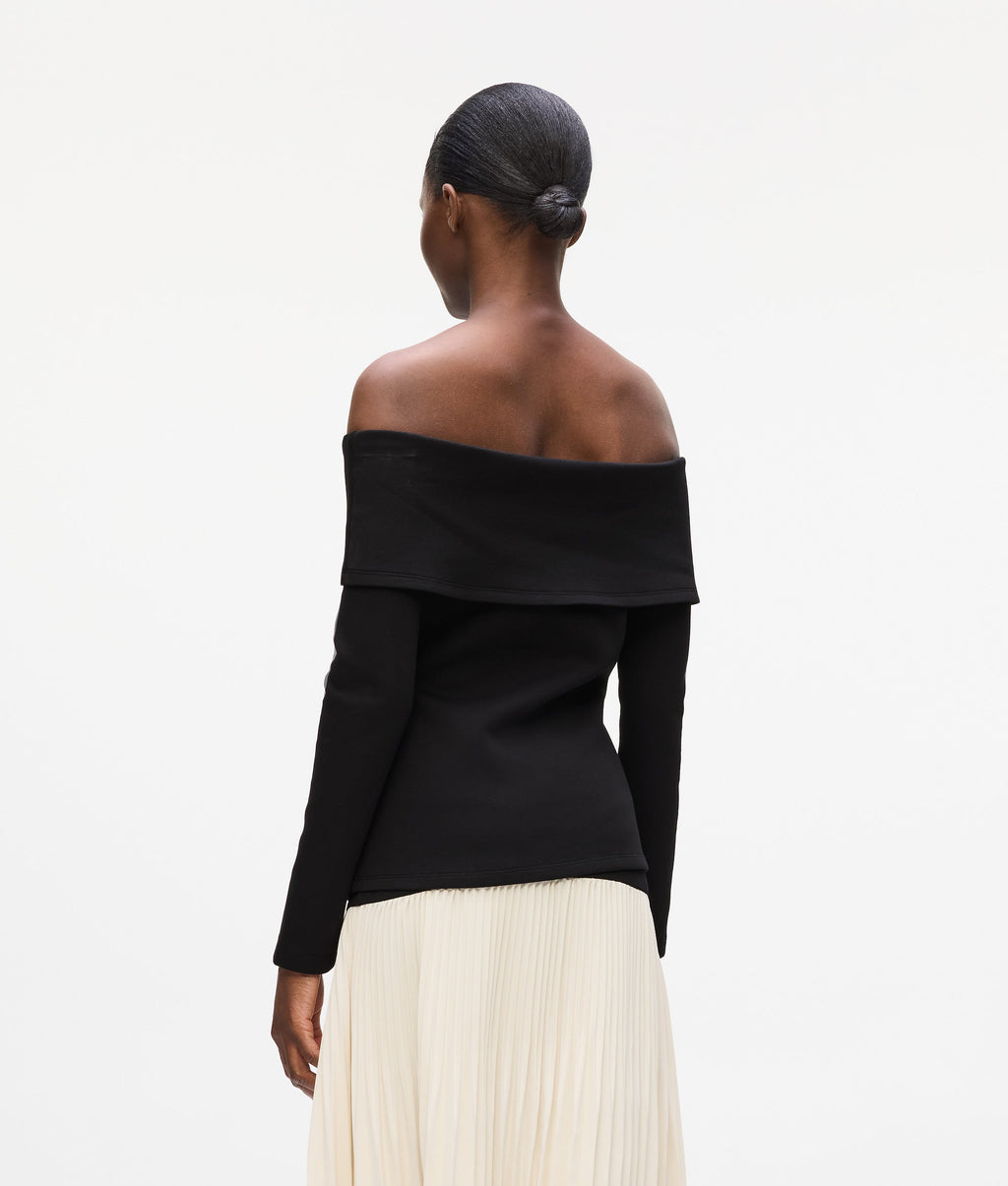 Off-shoulder sweatshirt