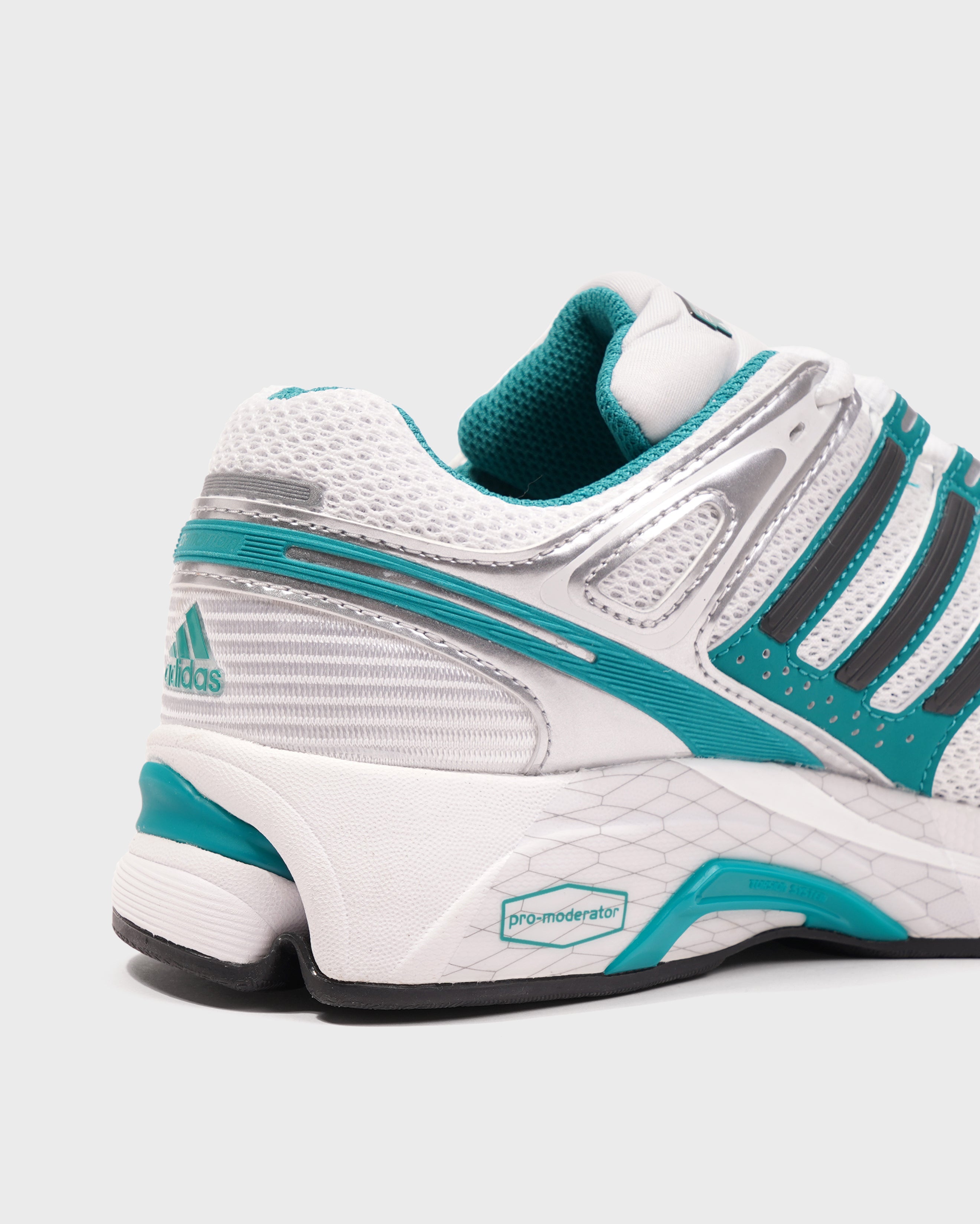 Adistar Control 5 - White/Teal/Black