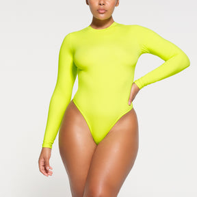 FITS EVERYBODY LONG SLEEVE CREW NECK BODYSUIT | DAFFODIL