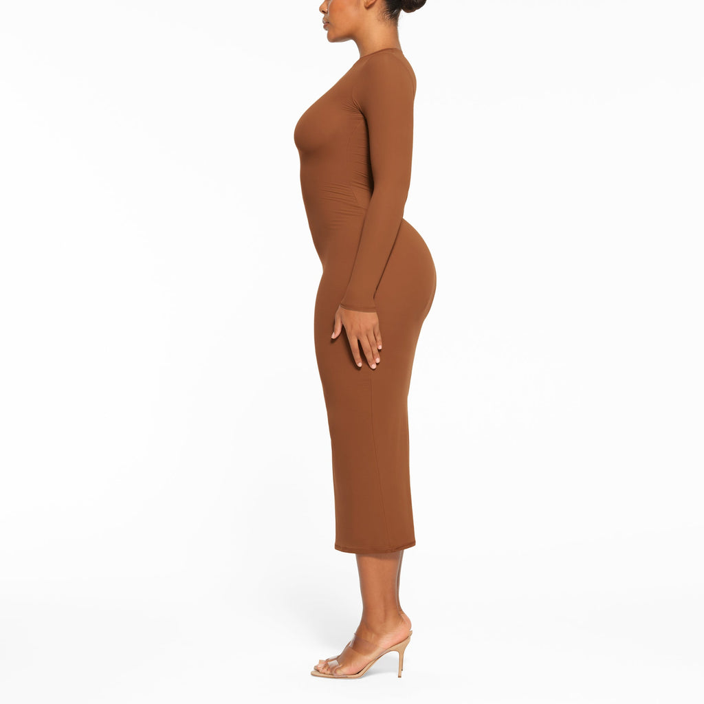 FITS EVERYBODY CREW NECK LONG SLEEVE DRESS | BRONZE