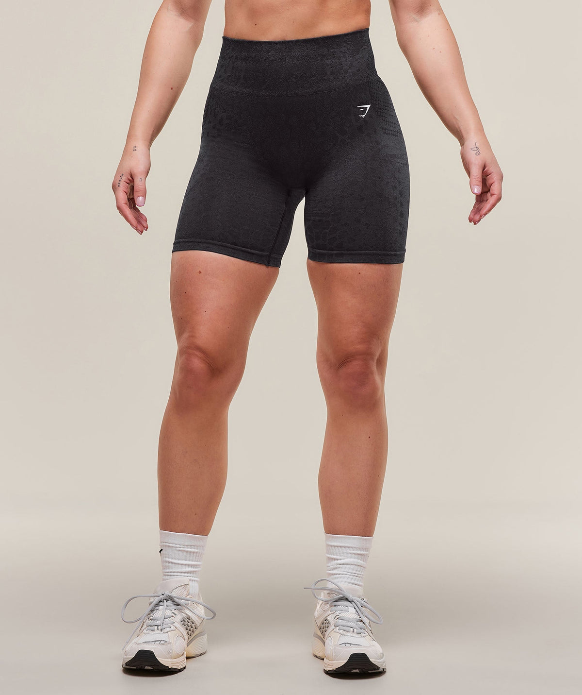 Gymshark Adapt Animal X Whitney Seamless Shorts - Asphalt Grey/Black