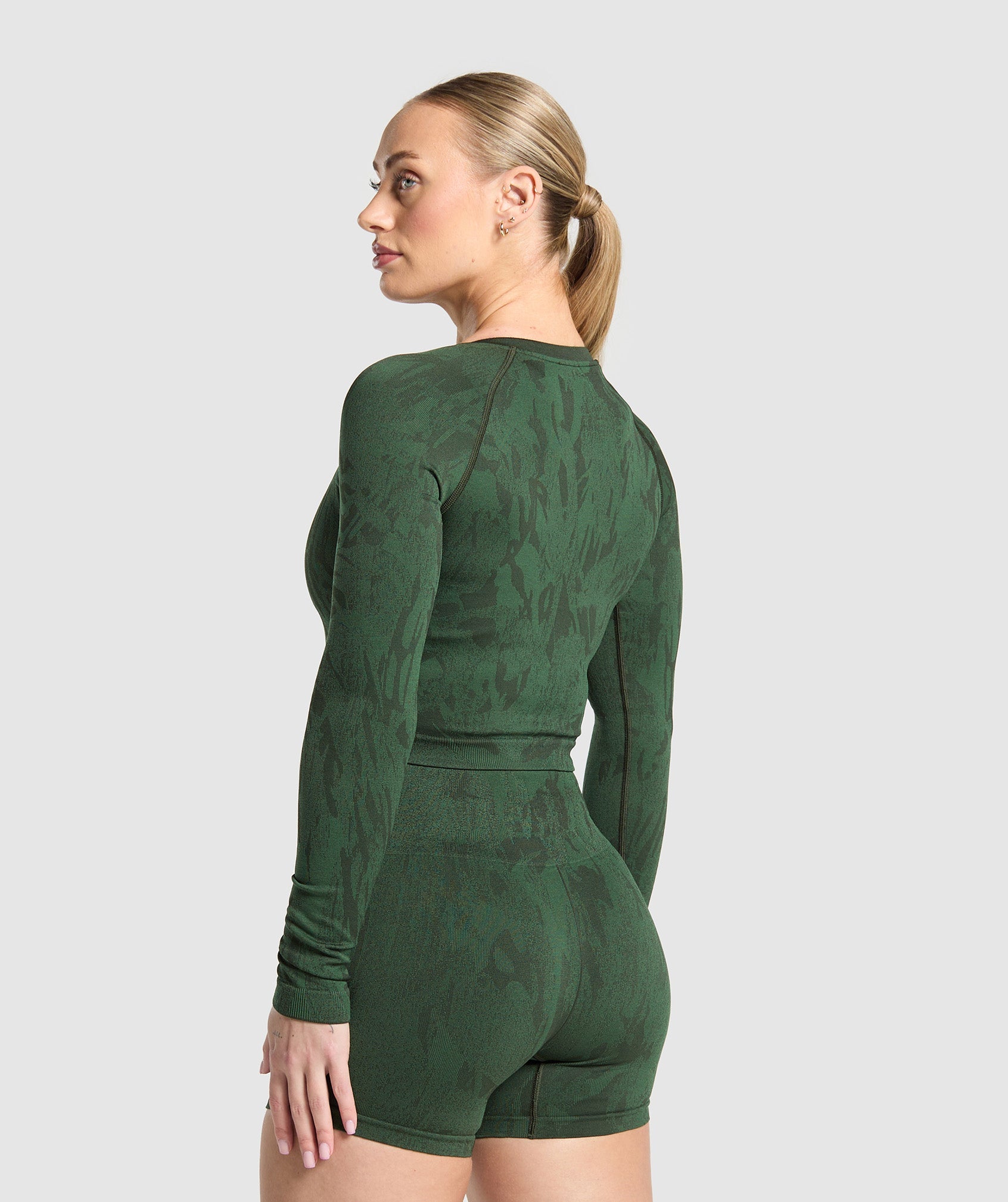 Gymshark Adapt Camo Seamless Long Sleeve Top - Trail Green/Classic Green