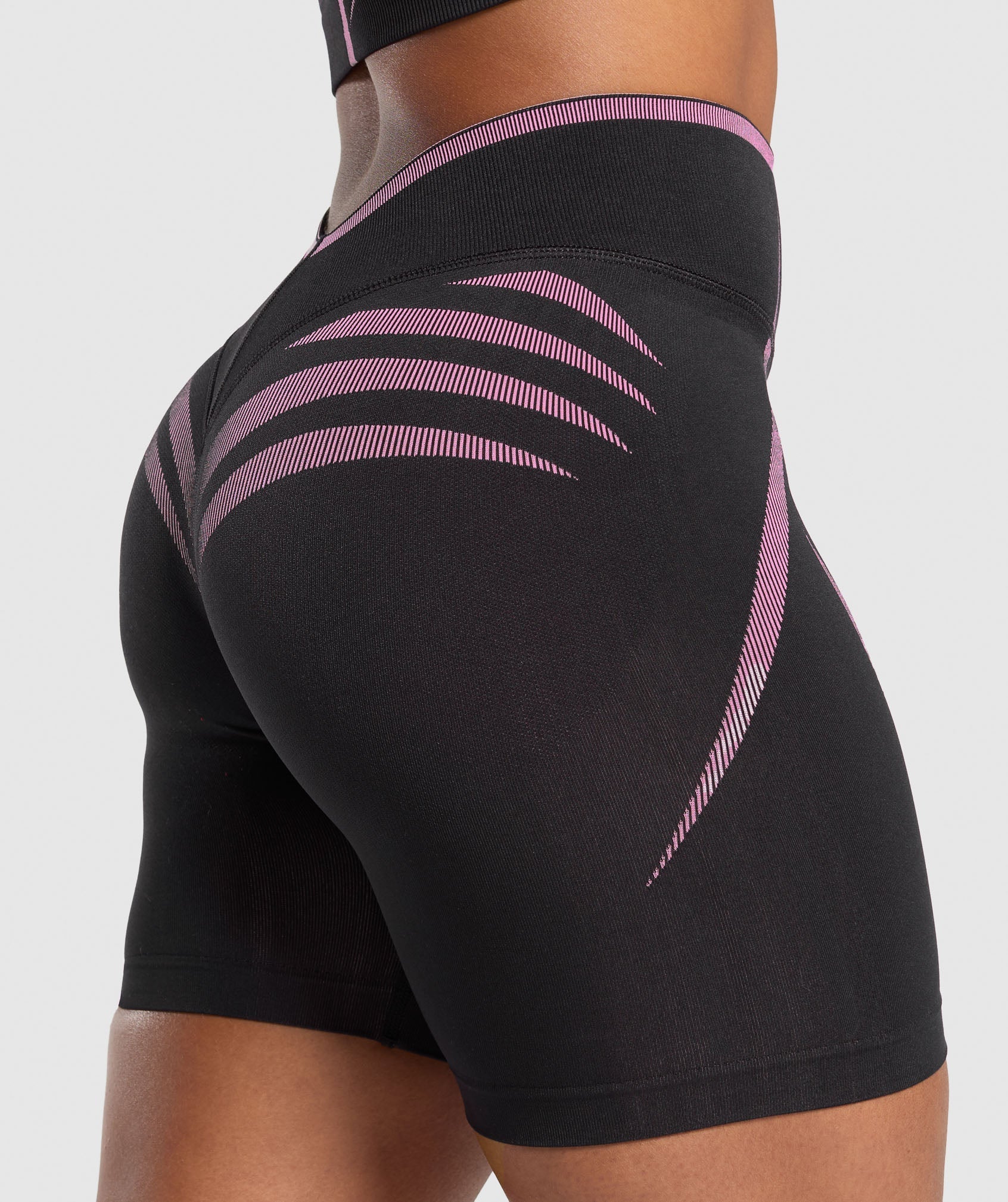 Gymshark Apex Lift Seamless Shorts - Darkest Purple/Sour Pink