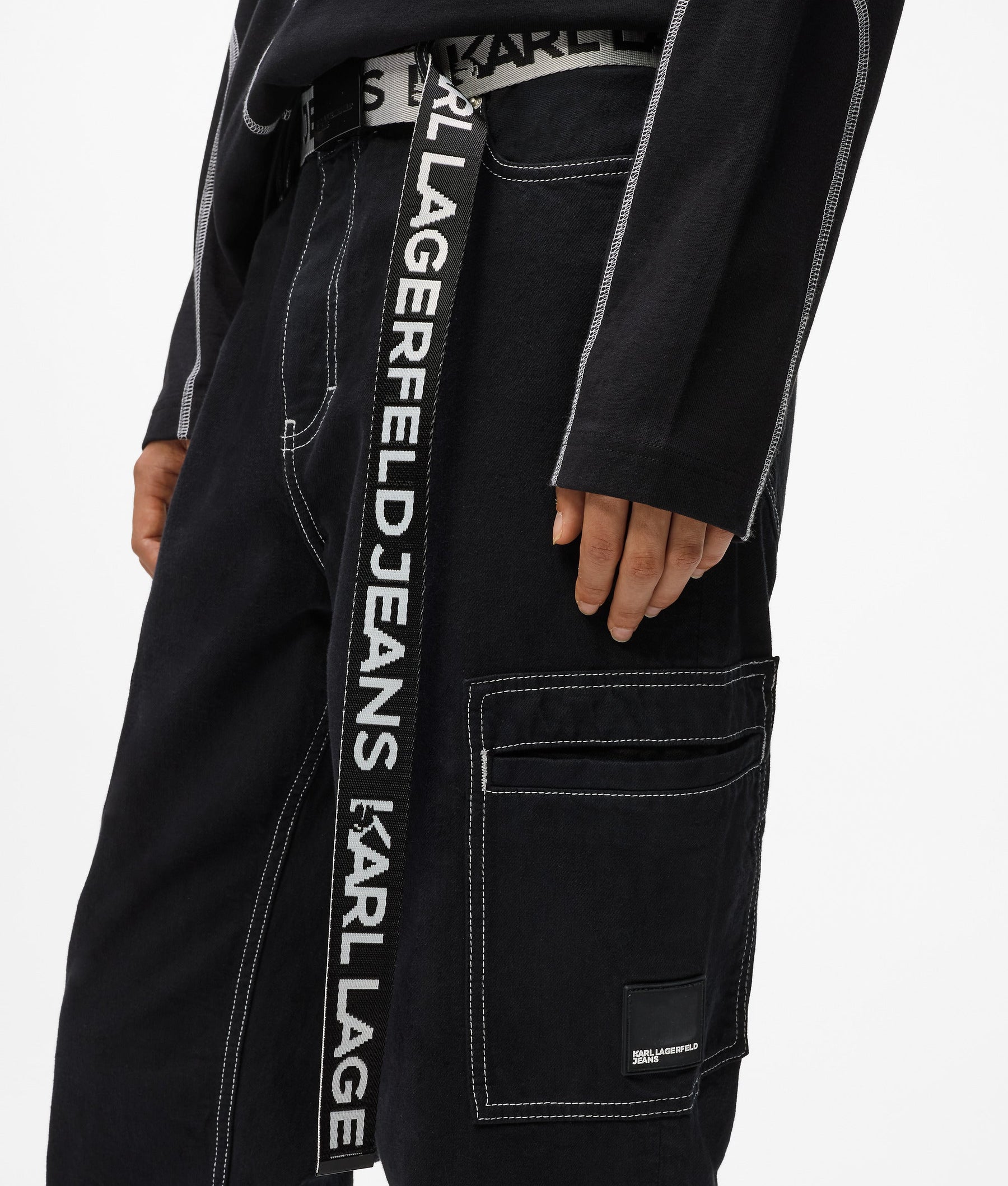 Contrast stitch cargo pants