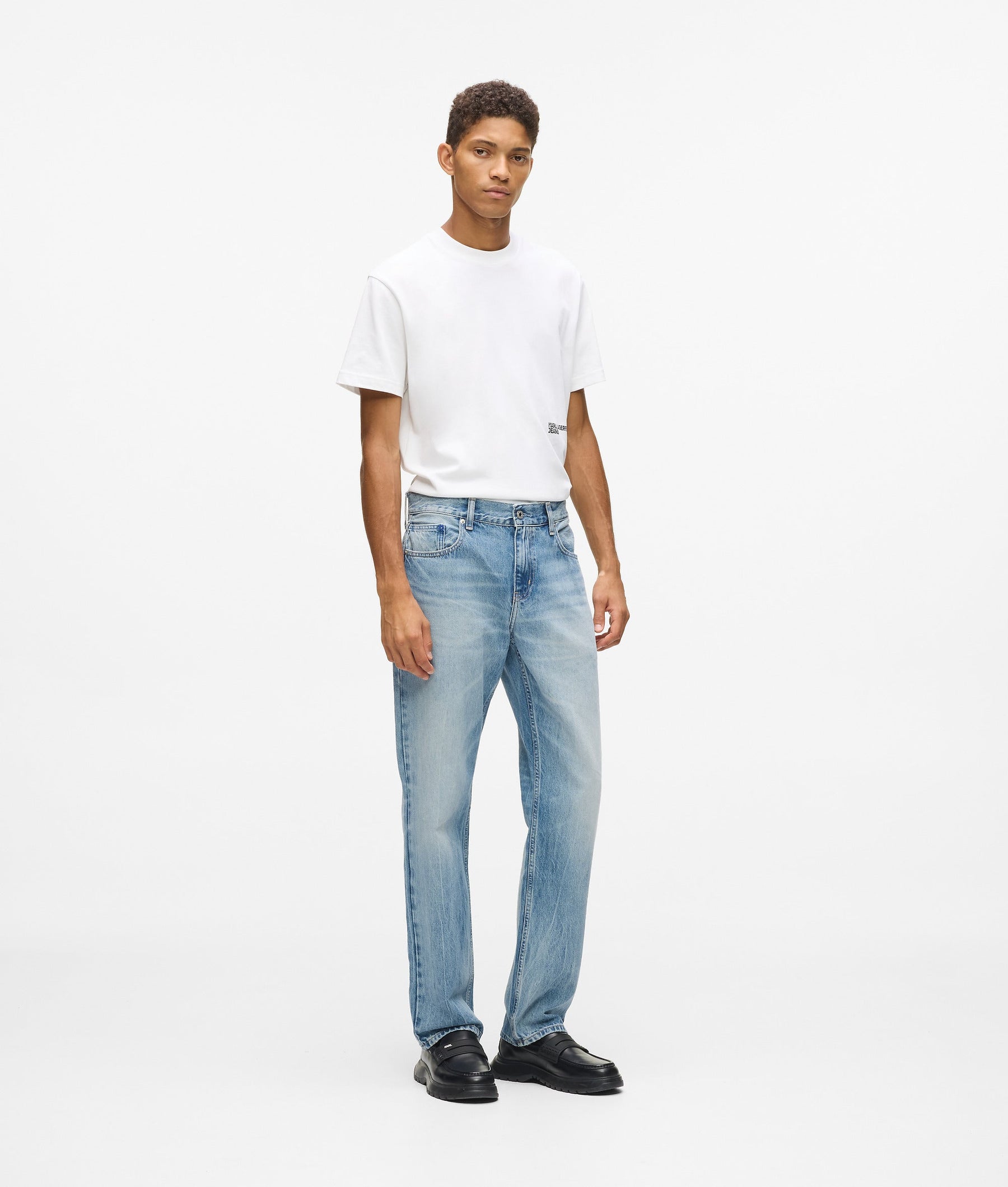 Removed pocket straight jeans