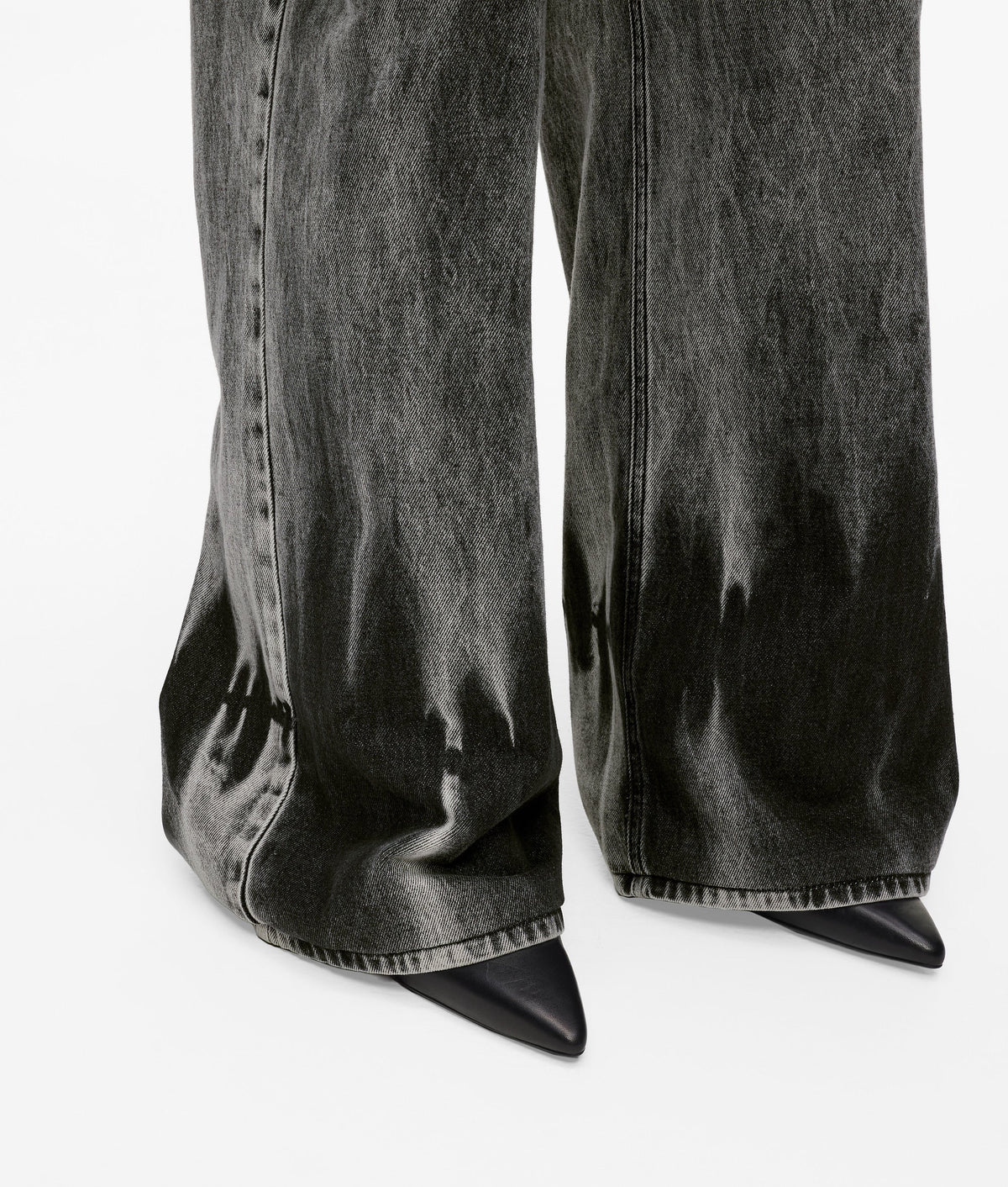 Bleached low-rise wide leg jeans