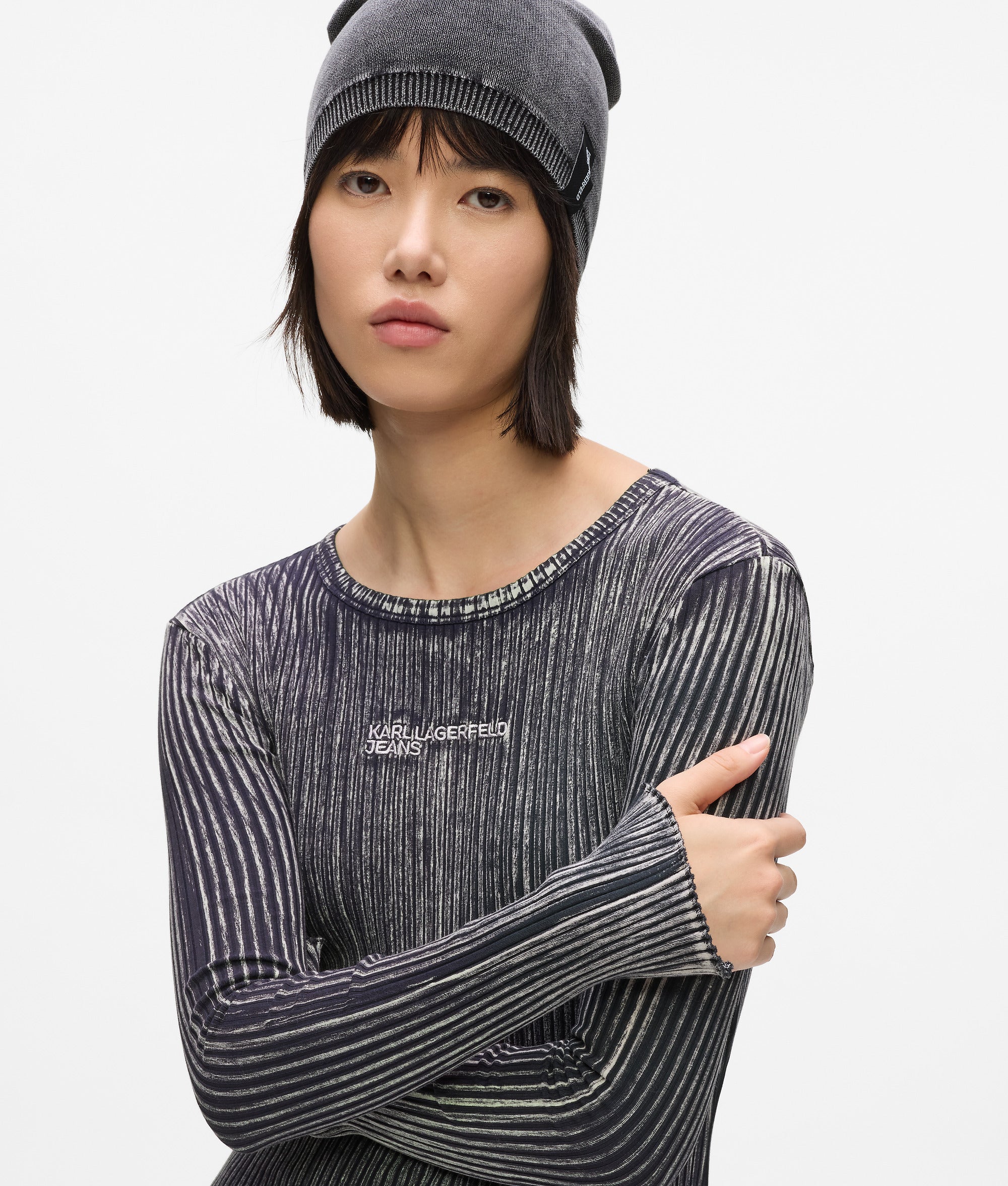 Ribbed long-sleeved dress