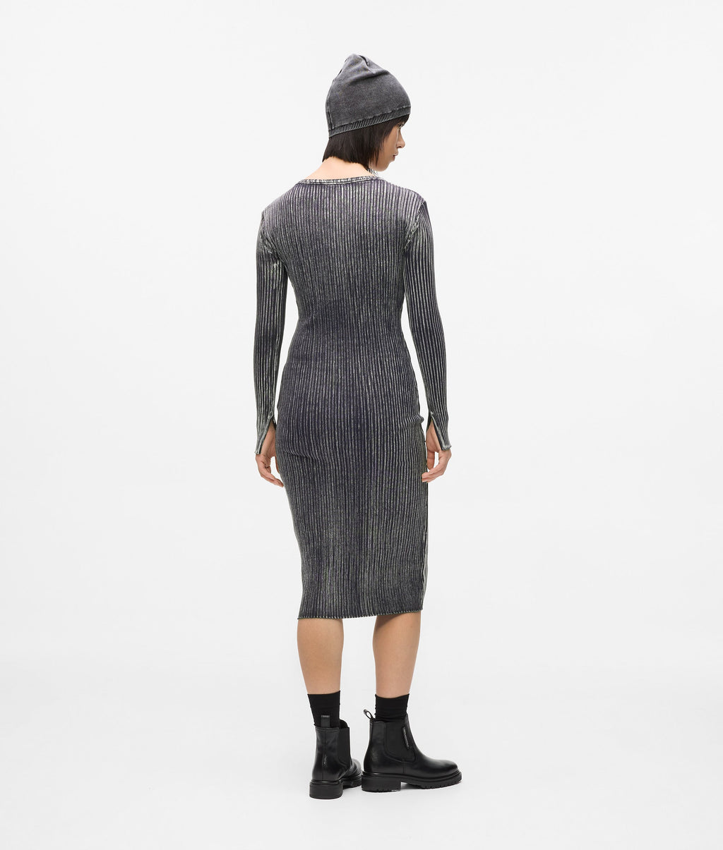 Ribbed long-sleeved dress