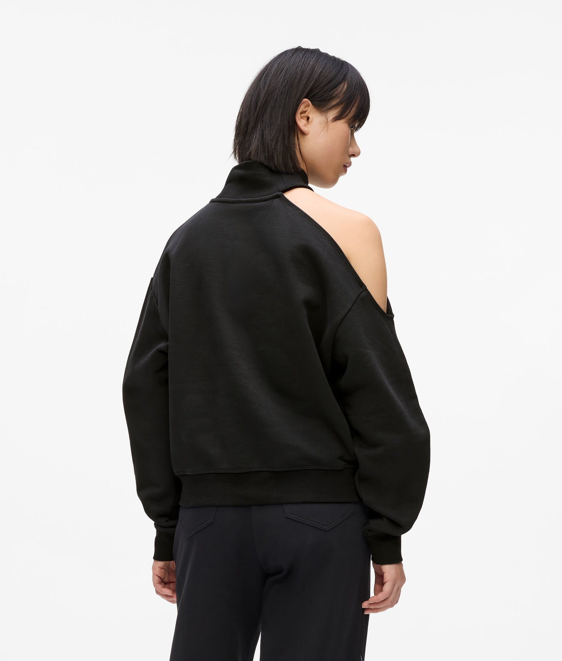 Cut-out sweatshirt