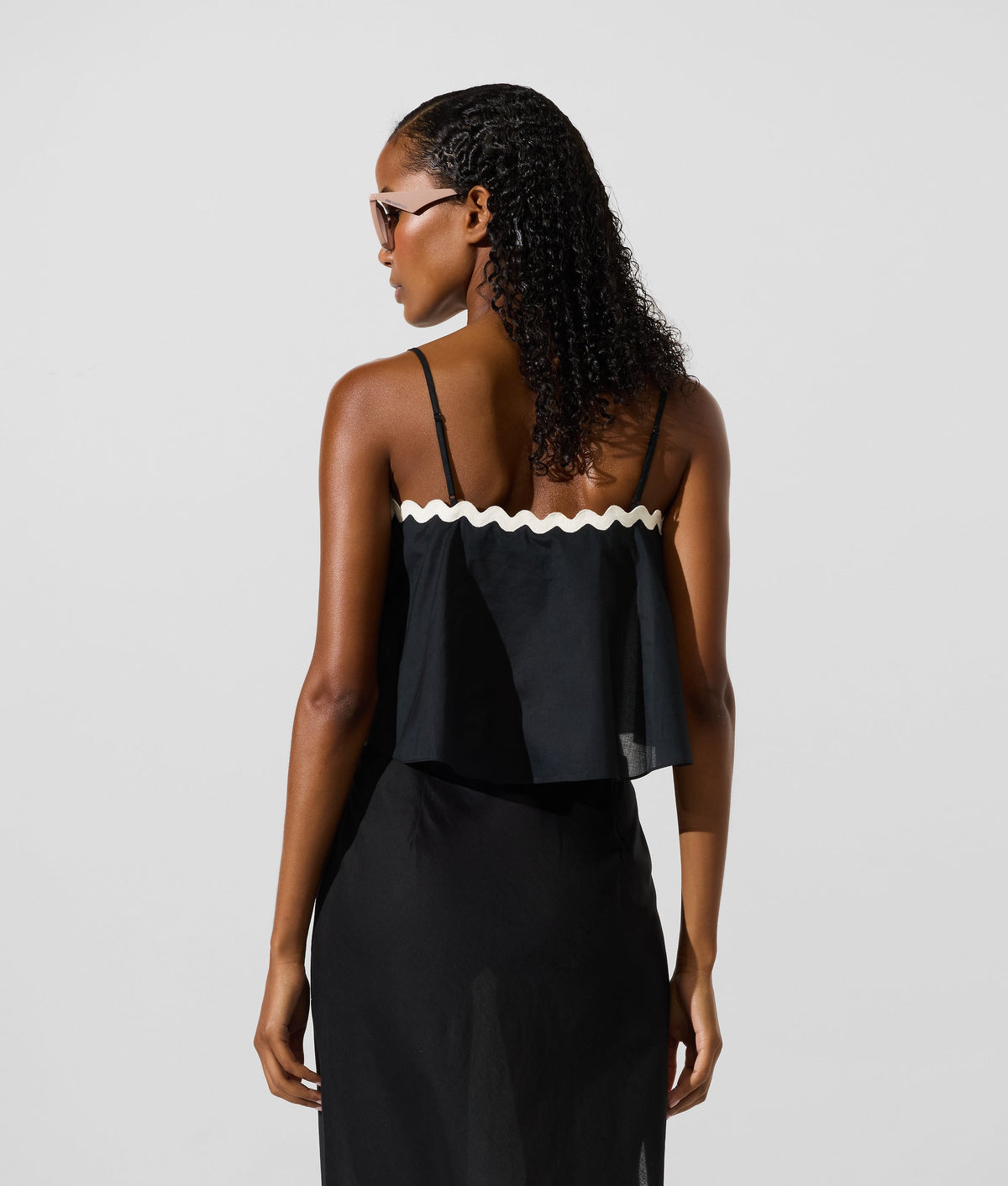 Scallop beach cropped top