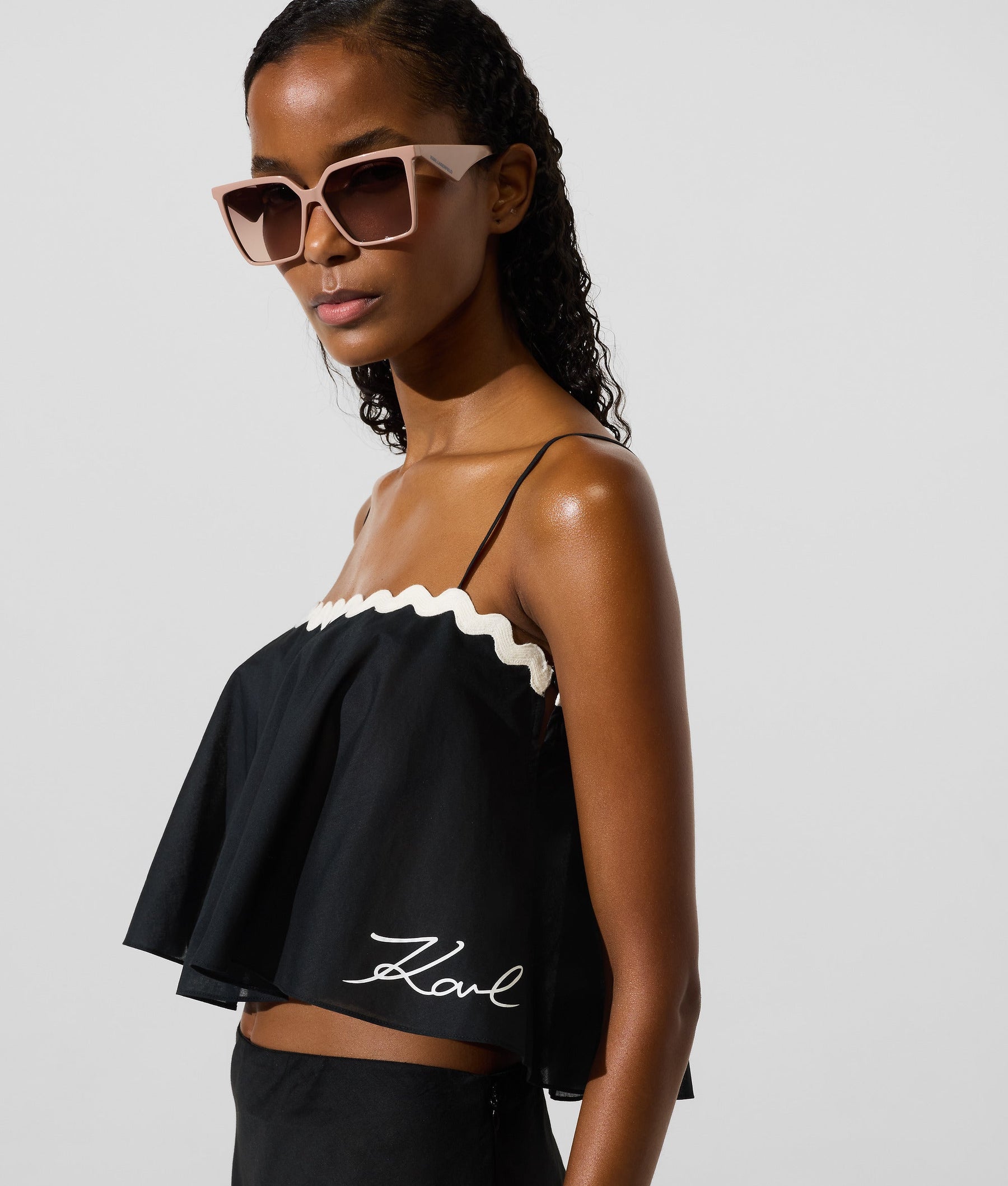 Scallop beach cropped top