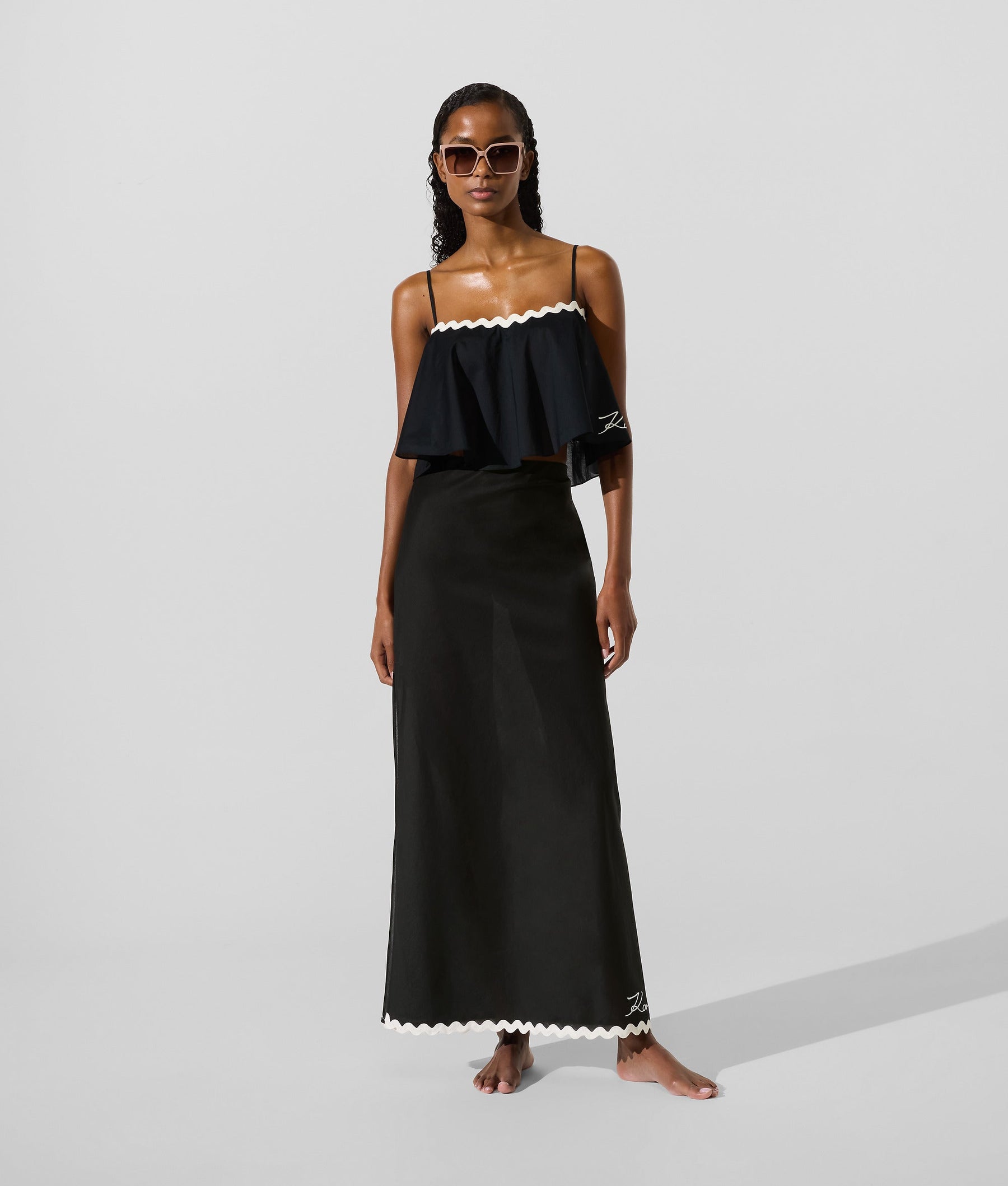 Signature scallop beach skirt