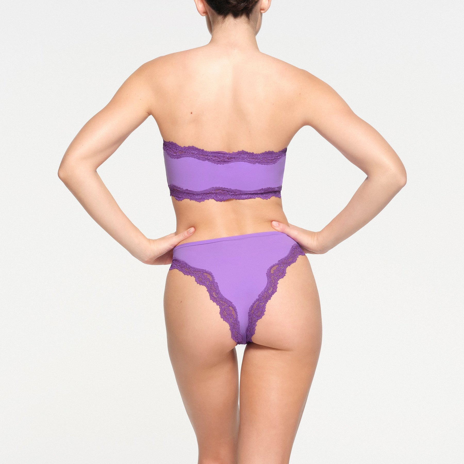 FITS EVERYBODY LACE BANDEAU | ULTRA VIOLET TONAL