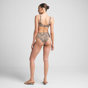 SIGNATURE SWIM HIGH-WAISTED BIKINI BOTTOM | CHAMPAGNE LEOPARD PRINT