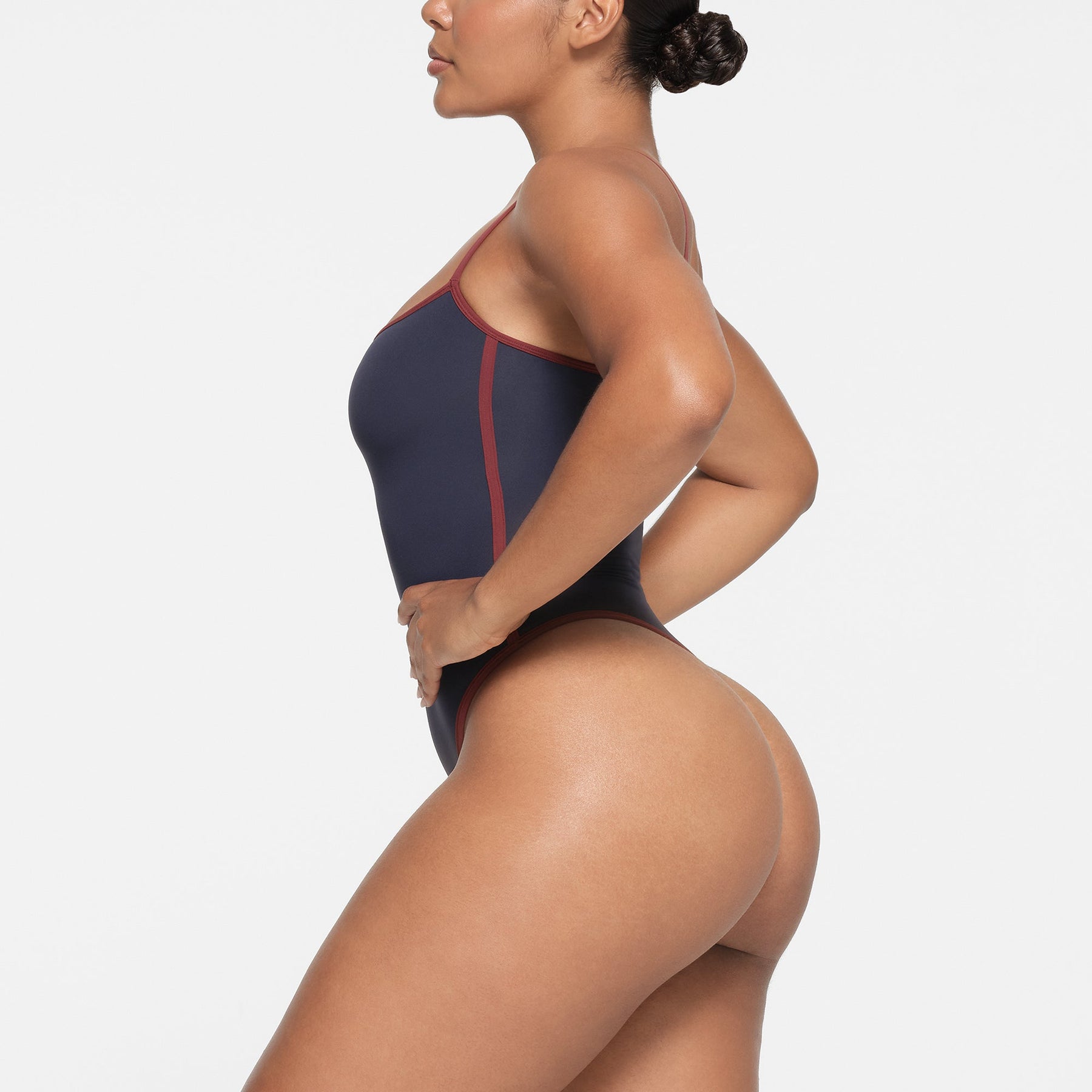 FITS EVERYBODY CONTRAST TRIM SCOOP NECK BODYSUIT | NAVY