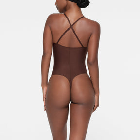 SKIMS BODY PUSH-UP THONG BODYSUIT | COCOA