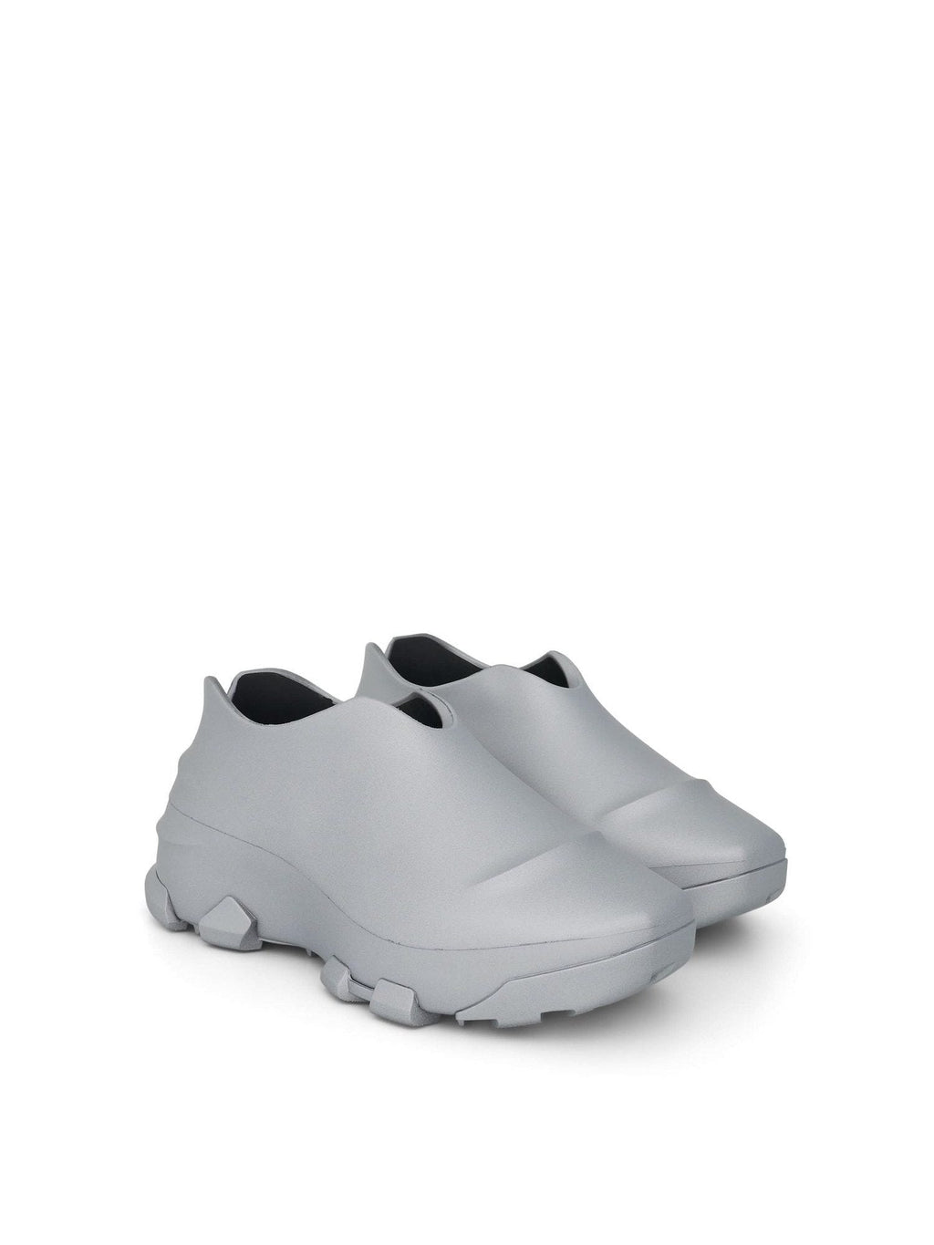GIVENCHY Monumental Mallow Low Sneaker in Silver