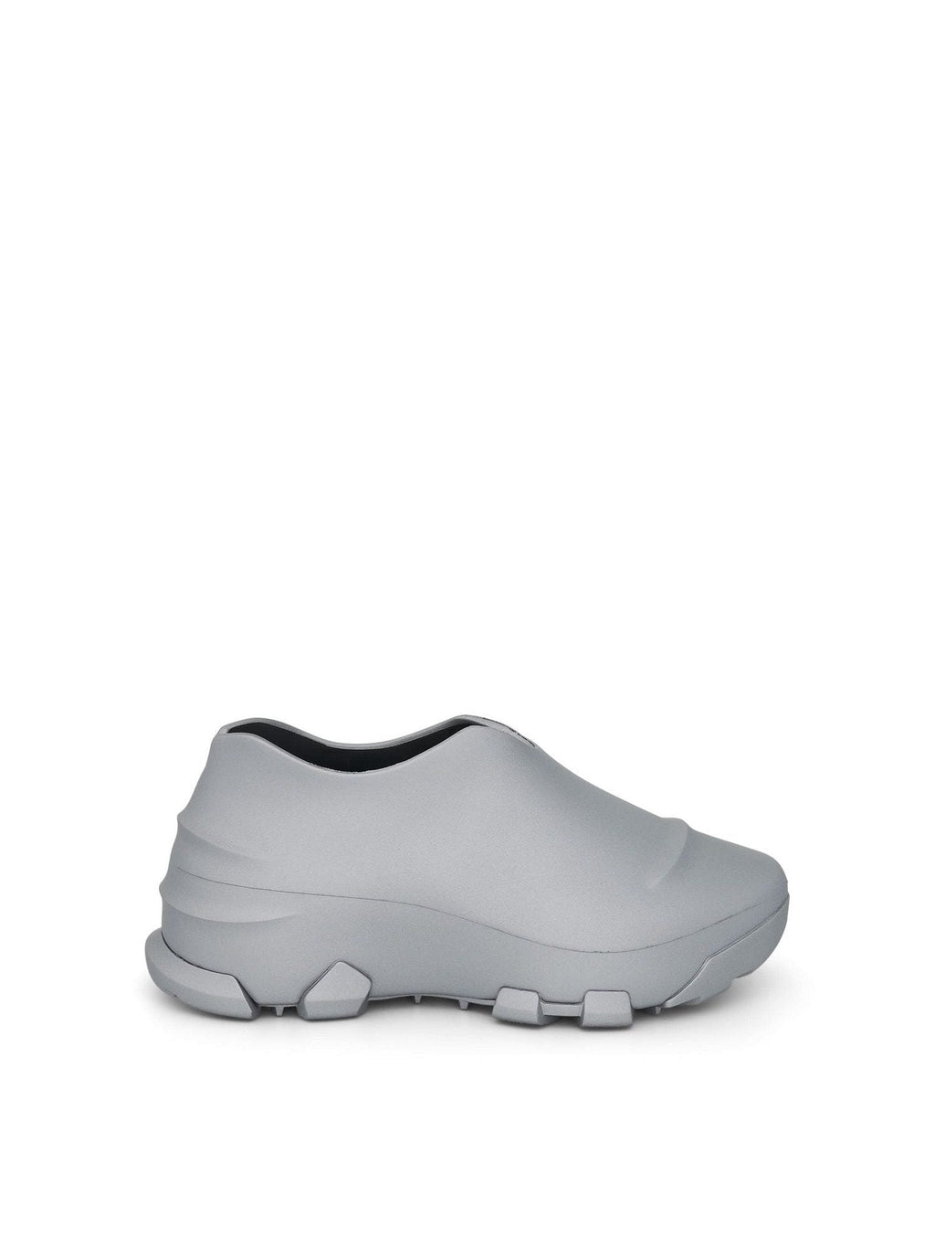 GIVENCHY Monumental Mallow Low Sneaker in Silver