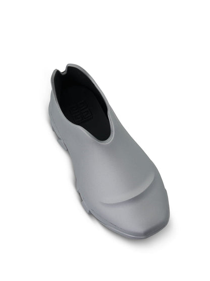 GIVENCHY Monumental Mallow Low Sneaker in Silver