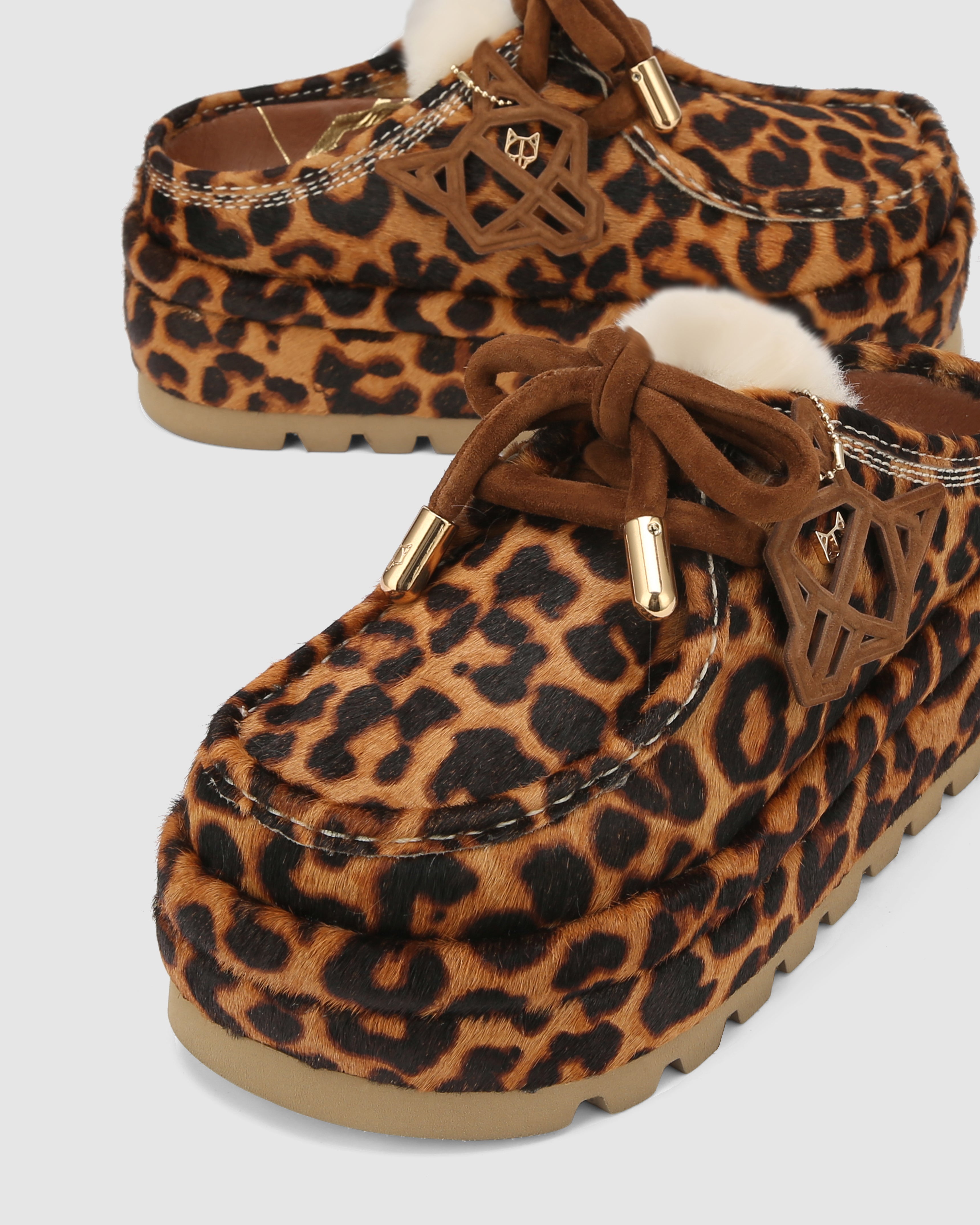 Blizzard Leopard Pony/Shearling