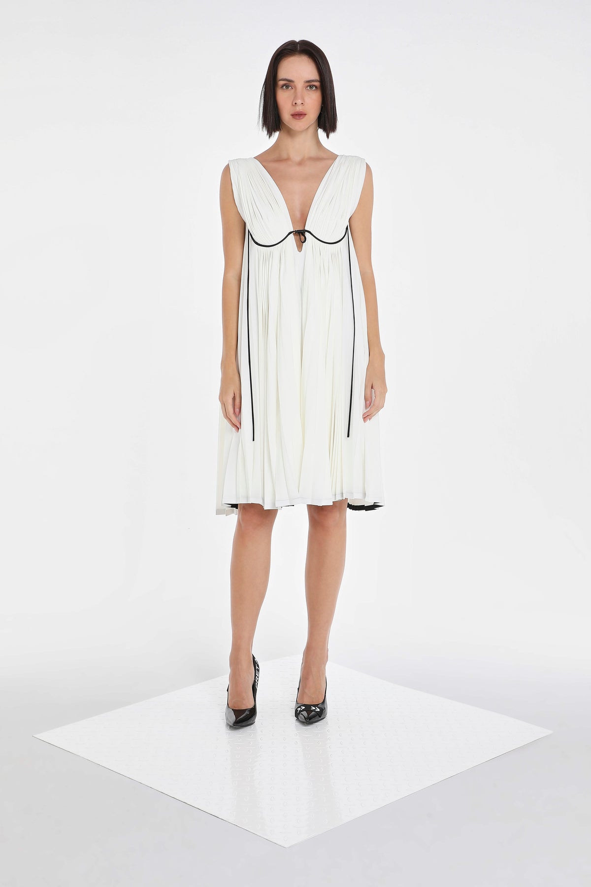 PLEATED DRESS W/ BRA LINES