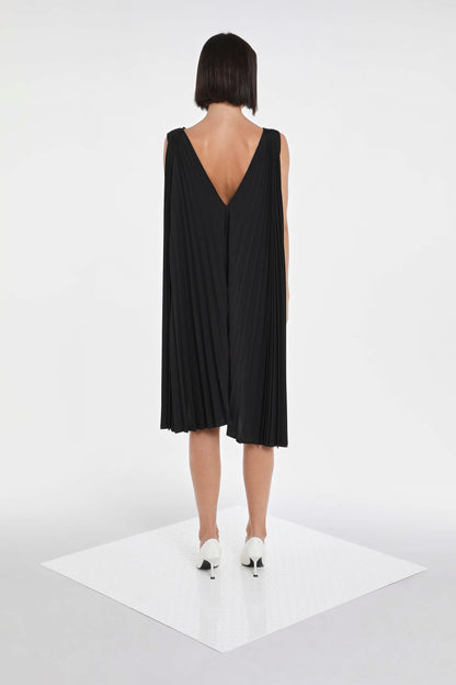 PLEATED DRESS W/ BRA LINES