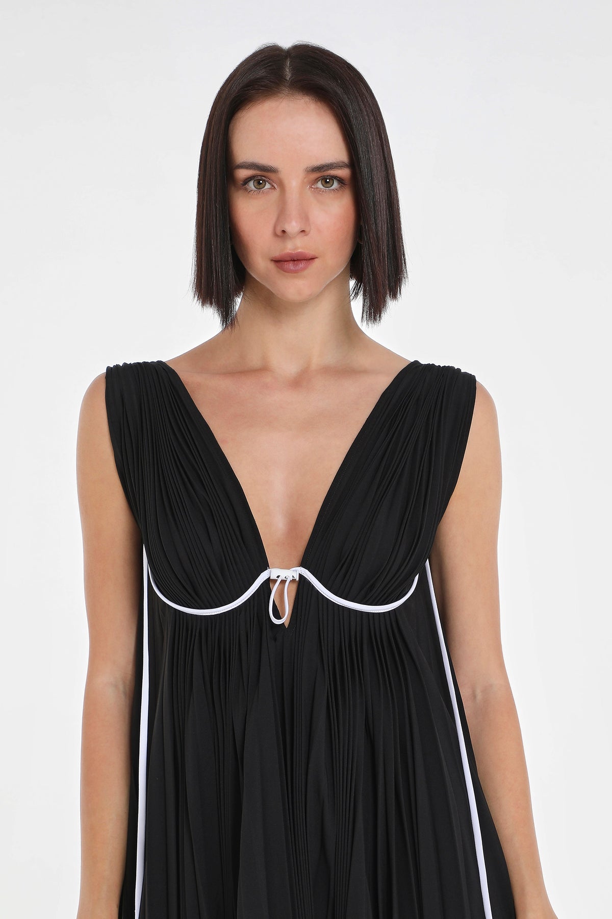 PLEATED DRESS W/ BRA LINES
